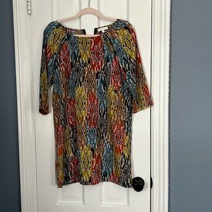 Glam short silk dress - size medium. 3/4 sleeve